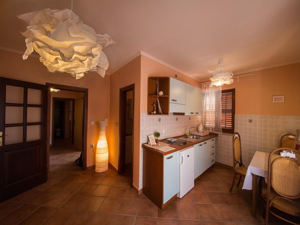 Apartment Duketis Ровінь Екстер'єр фото